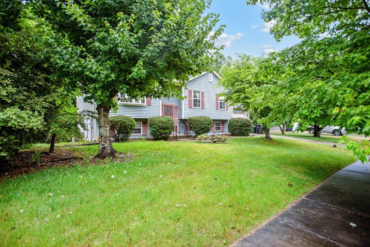 Primary Photo - 8110 Pats Place