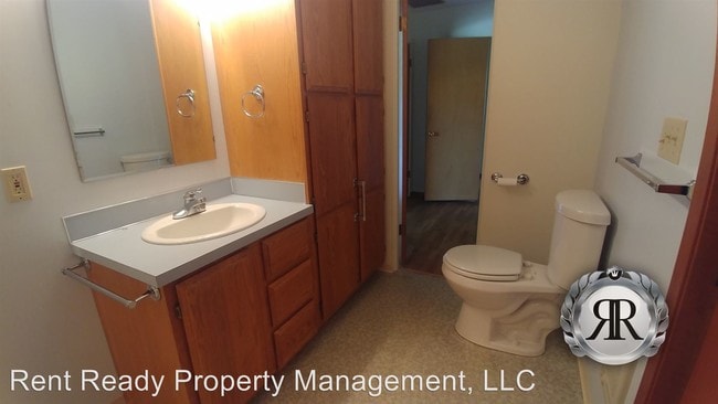 Building Photo - 2 br, 2 bath House - 627 Estee Court