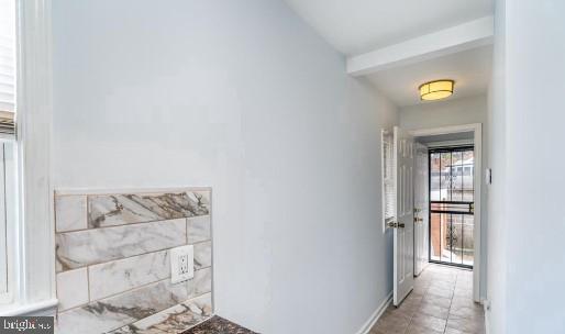 Foto del edificio - 609 49th Pl NE