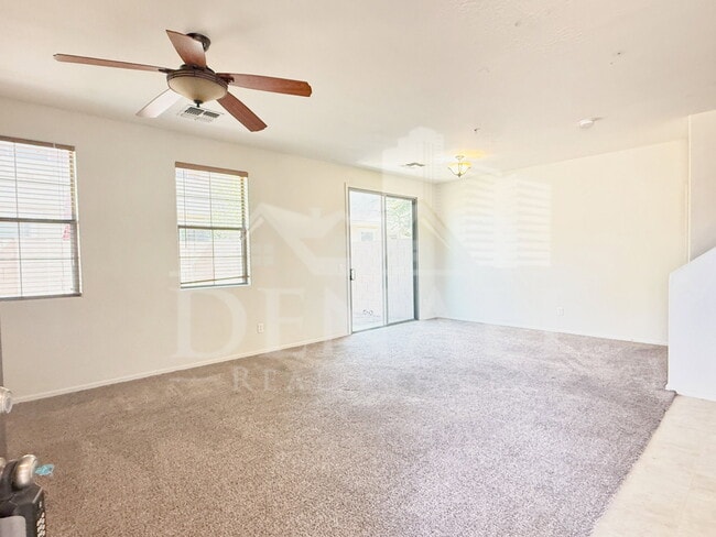 Foto del edificio - 8198 W Groom Creek Rd