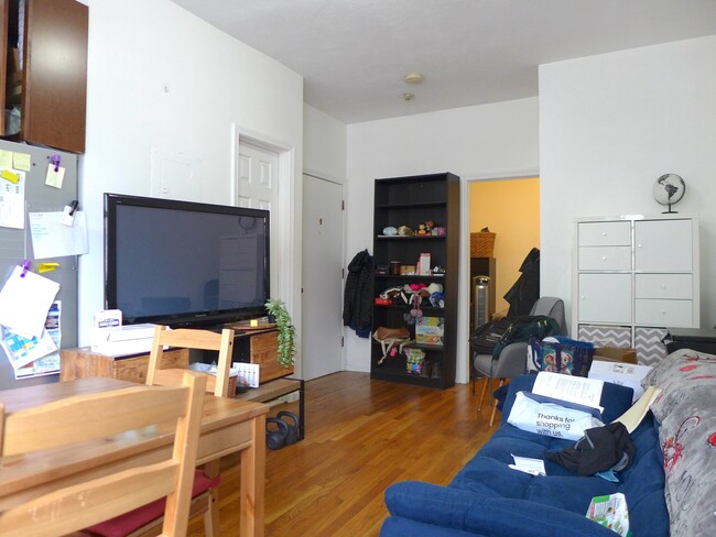 Building Photo - 32 S Huntington Ave