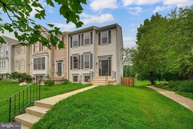 Building Photo - 8101 Chelaberry Ct