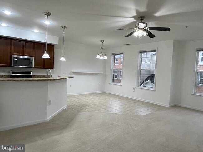 Foto del edificio - 2216 Highfly Terrace