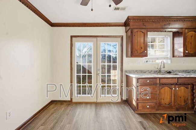 Foto del edificio - 705 Mill Landing Rd