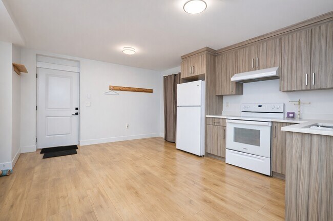 Photo du bâtiment - 36665 Carl Creek Cres