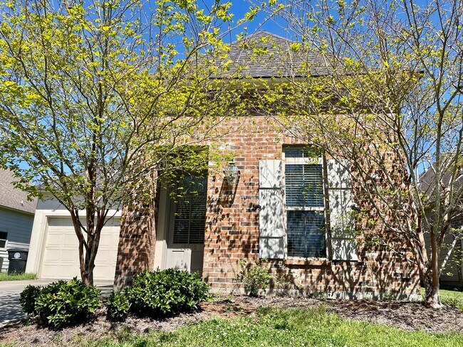 Foto del edificio - Beautiful 4 bedroom home