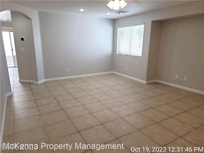 Foto del edificio - 3 br, 2.5 bath House - 75 Aldarra Canyon Ave