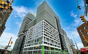 Building Photo - 70 Princess St
