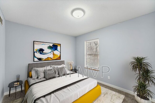 Foto del edificio - 3277 E Mound St