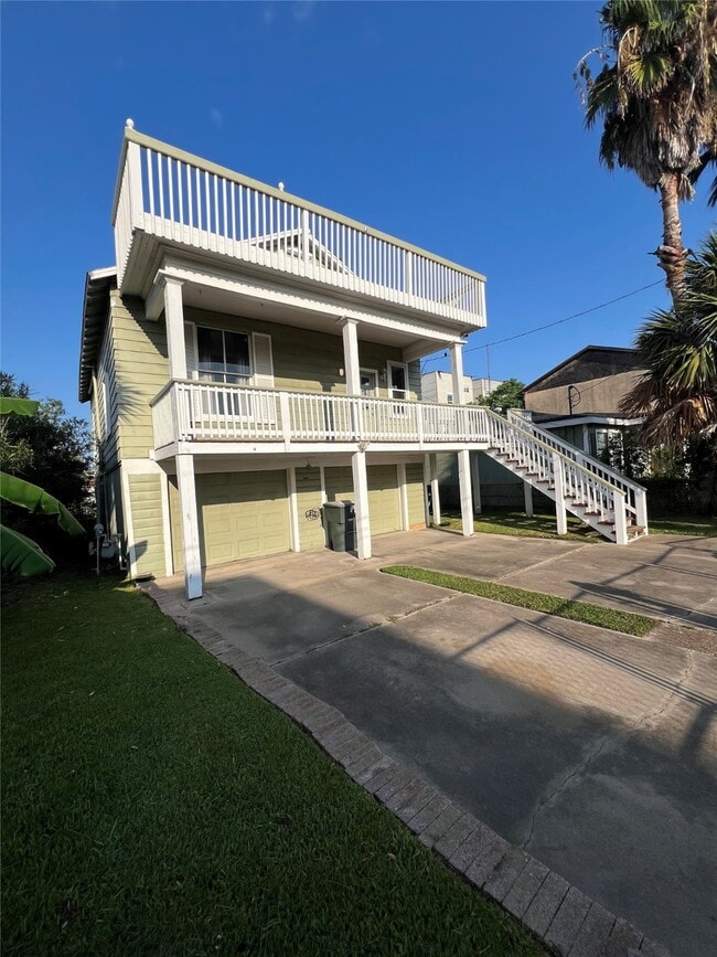 Building Photo - 1827 Biovu Dr