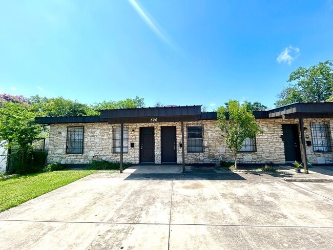 Photo - 520 Prado St Apartment