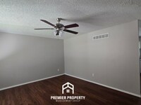 2442 Soundview Ct