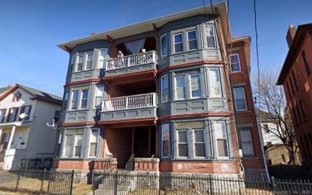 176 William St Unit 3, Bridgeport, CT 06608 Room for Rent in