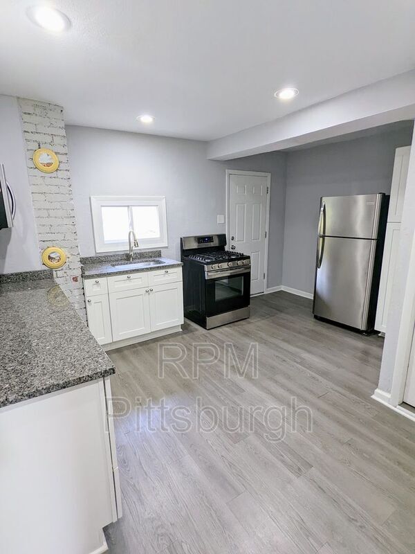 Foto del edificio - 2708 McDowell St