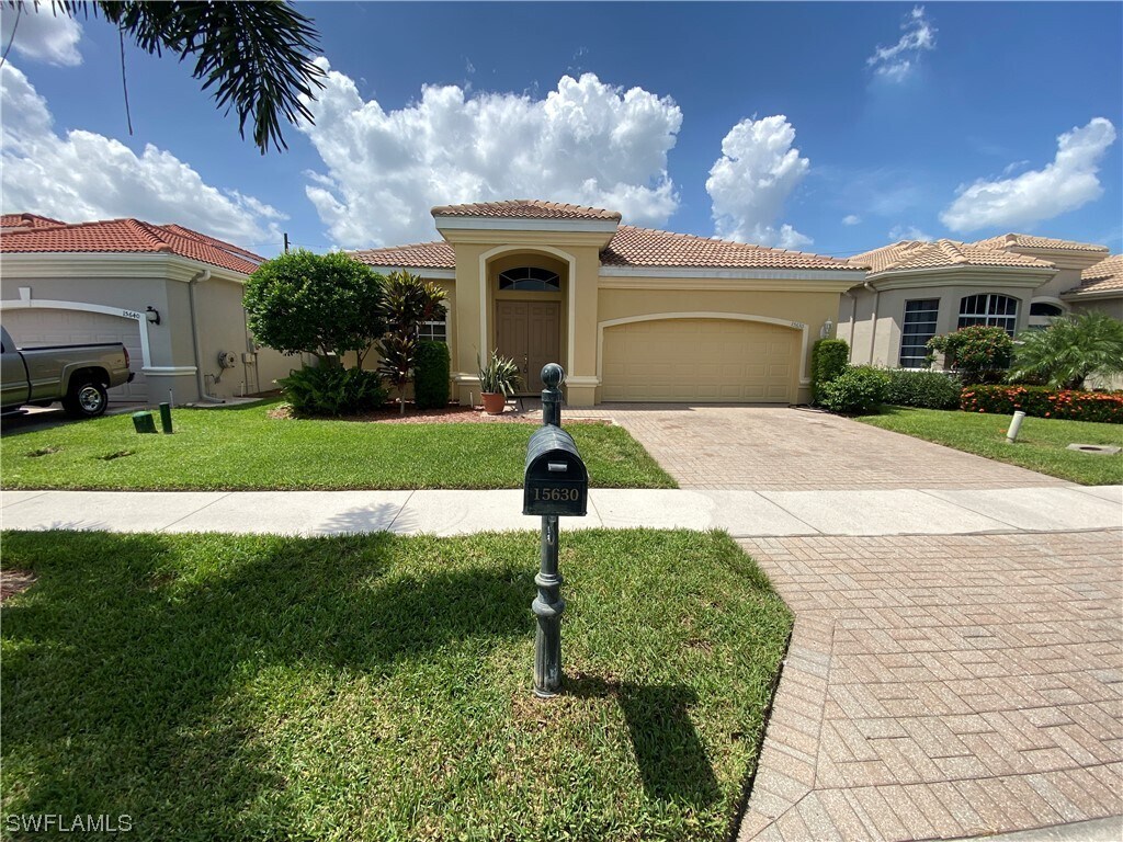Foto principal - 15630 Laguna Hills Dr