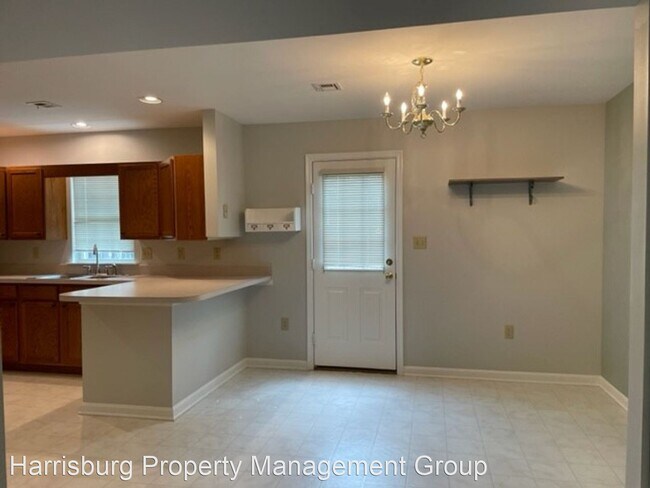 Building Photo - 2 br, 2.5 bath House - 202 Saddle Ridge Dr