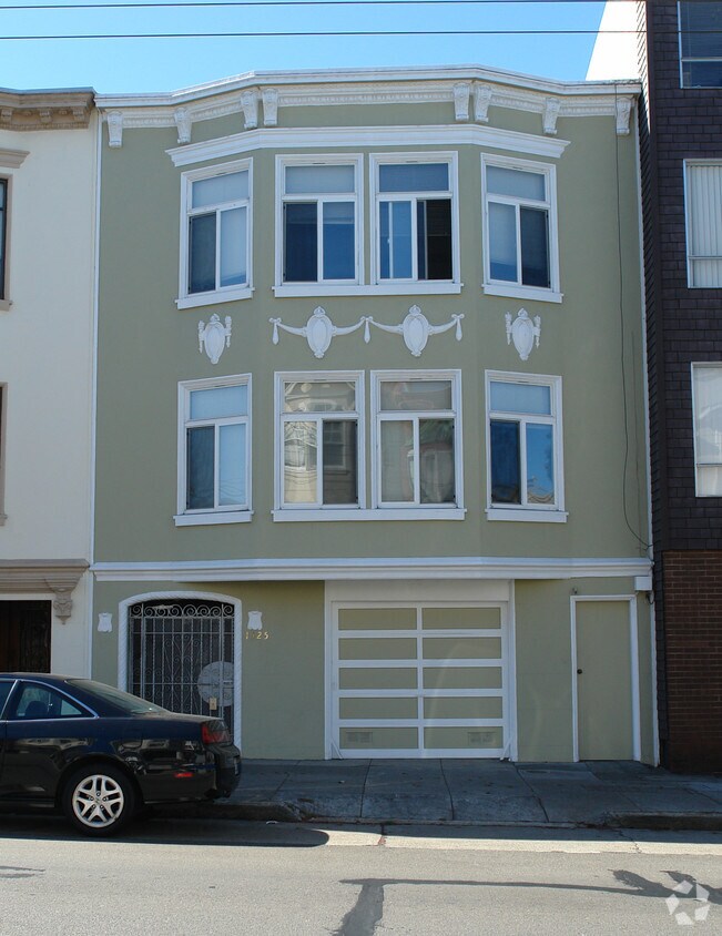 Primary Photo - 1525 Chestnut St