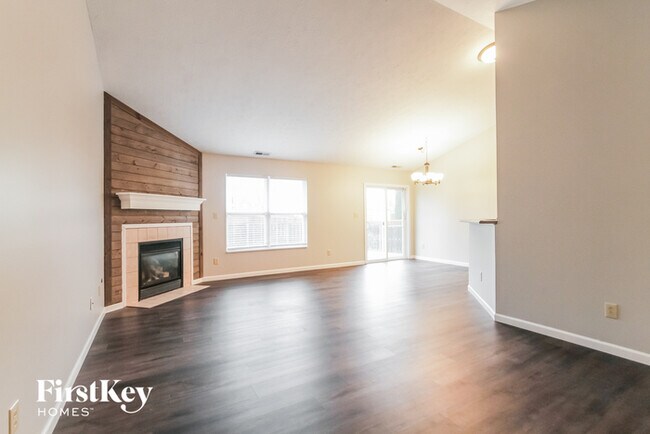 Building Photo - 23 Pin Oak Ct