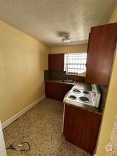 Building Photo - 1040 SW 7th St