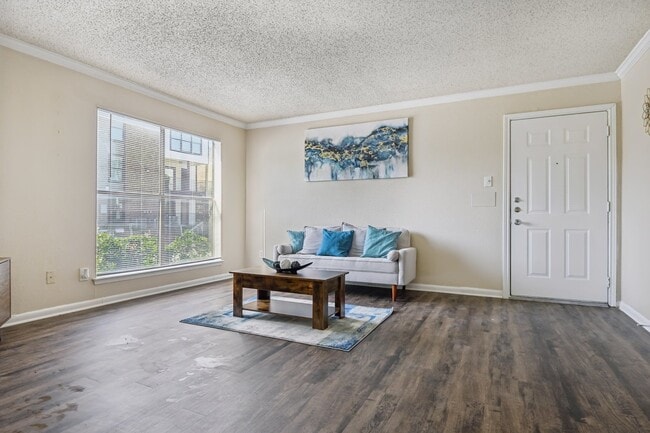 Building Photo - The Glen at Highpoint