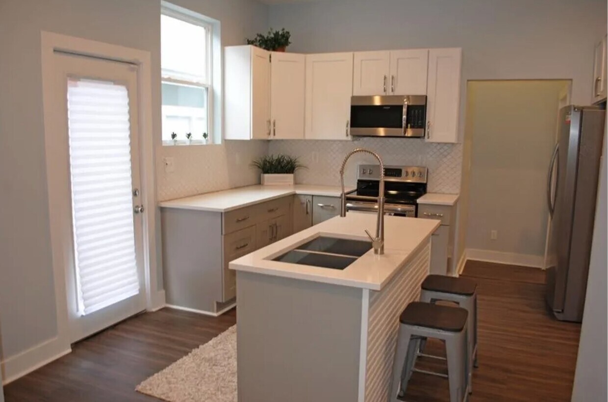Foto principal - 406 Orange St