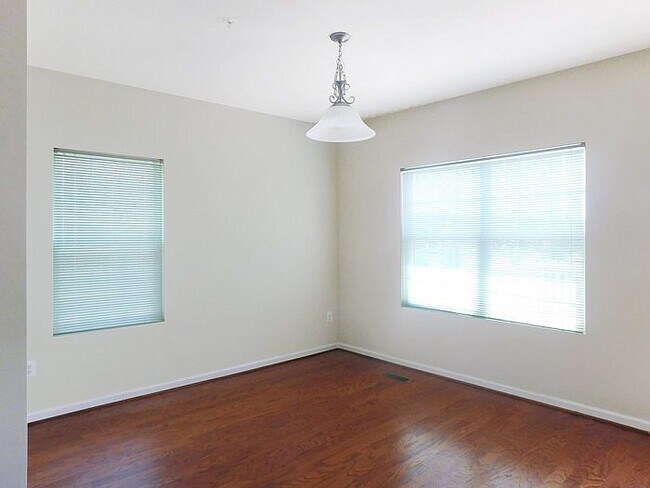 Building Photo - 11813 Sunset Ridge Pl