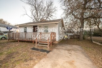 Building Photo - 2144 N Garrison Pl