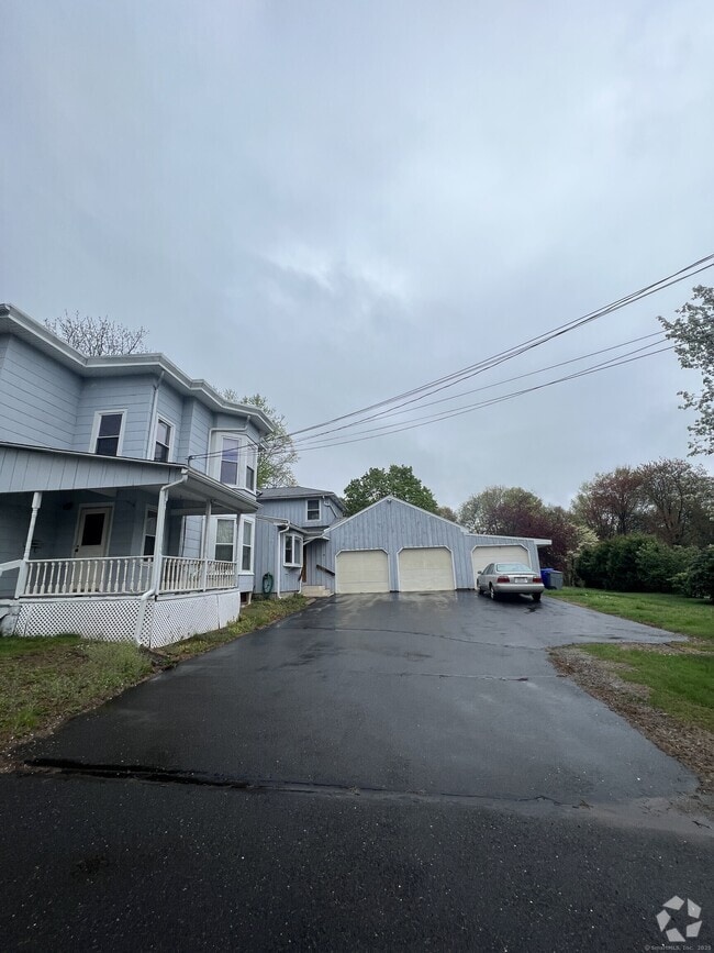Building Photo - 34 N Maple St