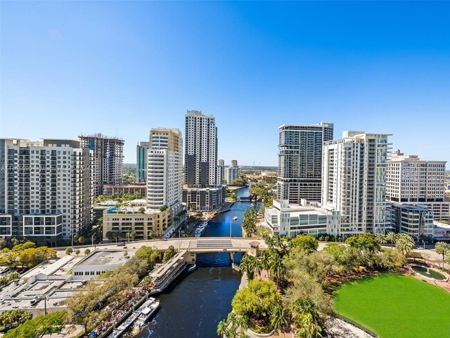 Building Photo - 333 Las Olas Way
