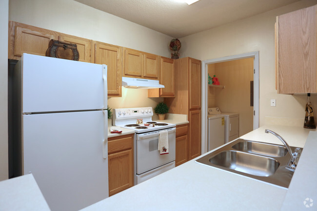 Interior Photo - Cobblestone Landing