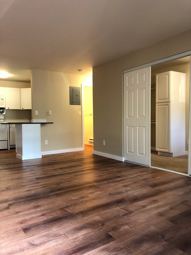 Photo - 3602 NE 73rd Pl House