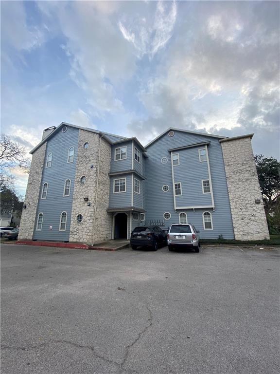 Foto del edificio - 3111 Tom Green St