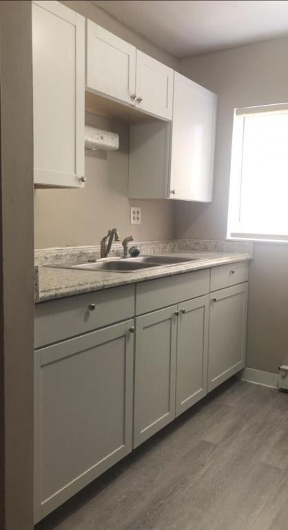 Primary Photo - 5146 Carthage Ave. # 4 Cincinnati, Ohio 45212