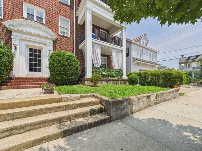 Building Photo - 3106 Patterson Ave
