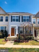 Building Photo - 2440 Battery Hill Cir