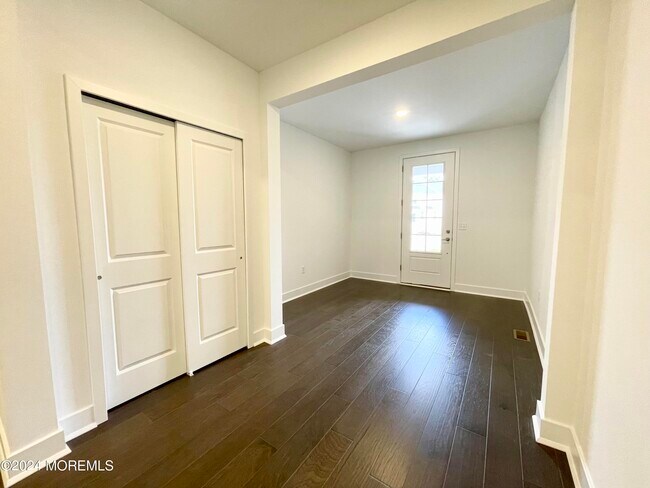 Building Photo - 157 Woolley Ct