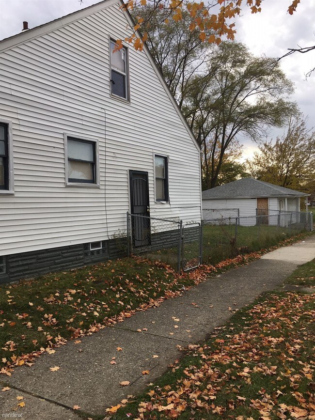 Building Photo - 3 br, 1 bath House - 19799 Dresden St