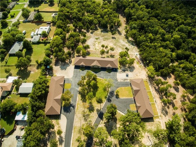 Building Photo - Country View Duplexes