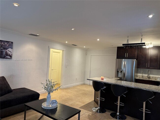Foto del edificio - 8540 NW 25th Ct
