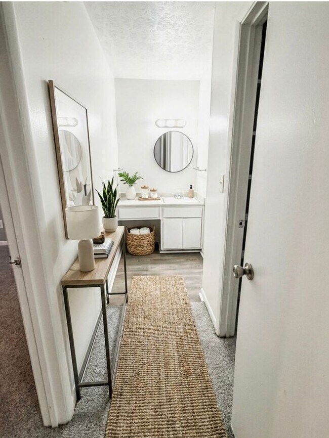 Building Photo - Convenient 1-Bedroom Apartment Near Emory & Toco Hills | 576 SF