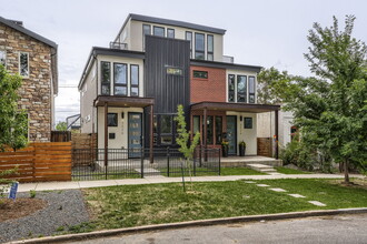 Building Photo - 3526 Mariposa St