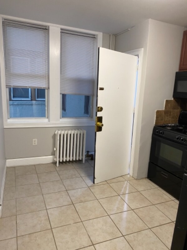 Foto del edificio - 7011 Hudson Ave