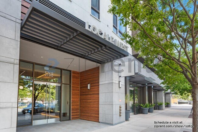 Foto del edificio - 3768 Capitol Ave