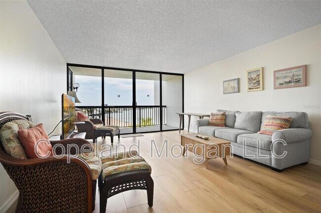 Foto del edificio - 9425 Blind Pass Road - 504