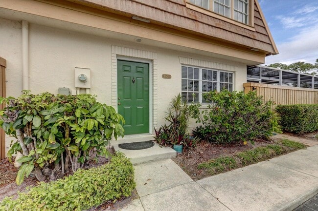 Building Photo - 4356 Hazel Ave