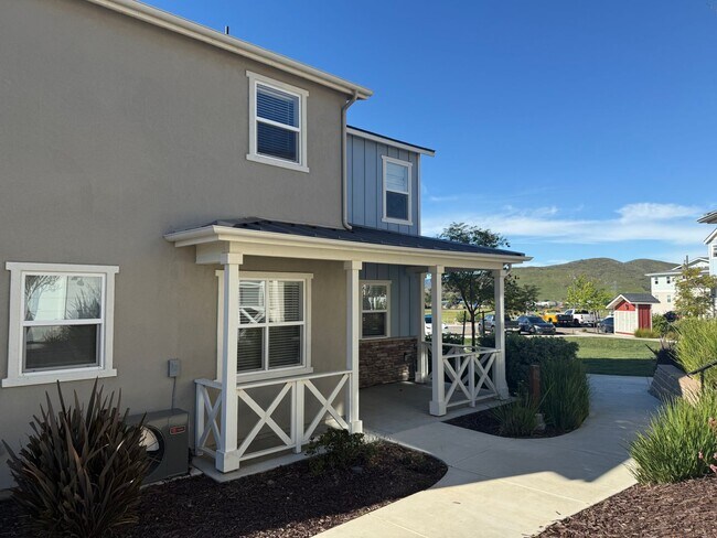 Foto del edificio - Gorgeous 3 Bed/3 Bath in Righetti Ranch Community SLO - Available NOW!!