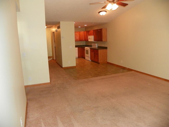 Building Photo - 6515 Whitewater Ln