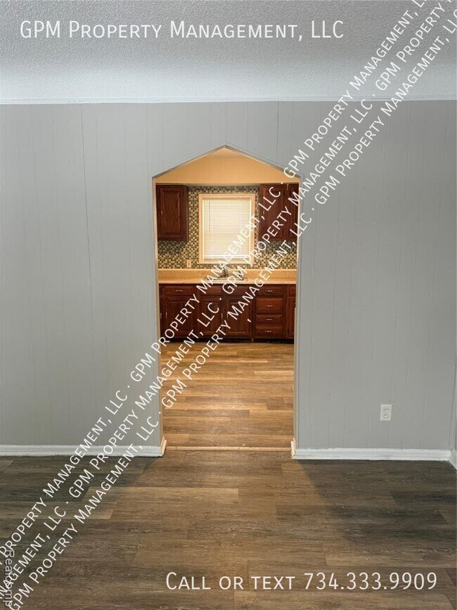 Building Photo - 6237 Inkster Rd