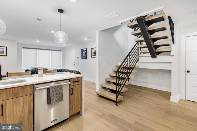 Foto del edificio - 750 N 19th St