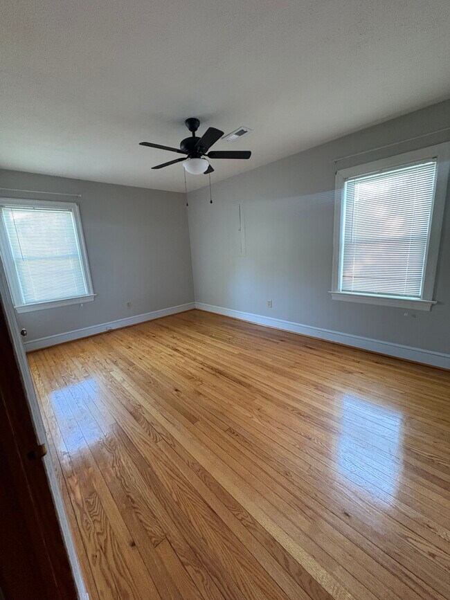 Dormitorio 1 - 1624 Germantown Rd